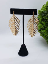 Load image into Gallery viewer, Gold leaf fashion earrings

